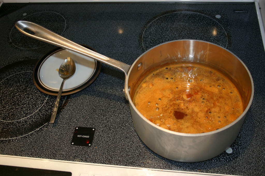 Tonic Syrup Simmering
